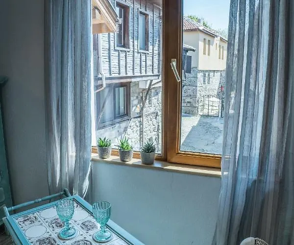 Our House Апартамент